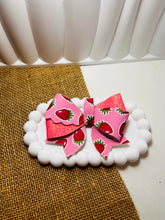Load image into Gallery viewer, Amy Bows