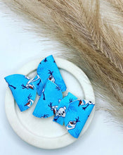 Load image into Gallery viewer, Medium Piggy Tails