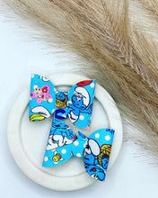 Load image into Gallery viewer, Medium Piggy Tails