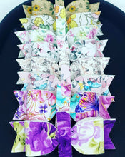 Load image into Gallery viewer, Layla Bow