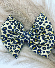 Load image into Gallery viewer, Poppy Bows