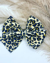 Load image into Gallery viewer, Anastasia Bows