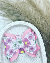 Load image into Gallery viewer, Jessie Bows