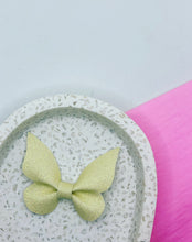 Load image into Gallery viewer, Butterfly Kisses