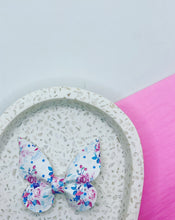 Load image into Gallery viewer, Butterfly Kisses