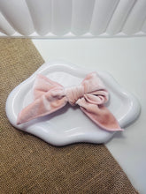 Load image into Gallery viewer, Elodie Bows
