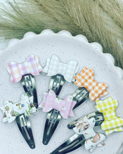Load image into Gallery viewer, Itty Bitty Bow Snap Clips
