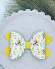 Load image into Gallery viewer, Zaylee Bows
