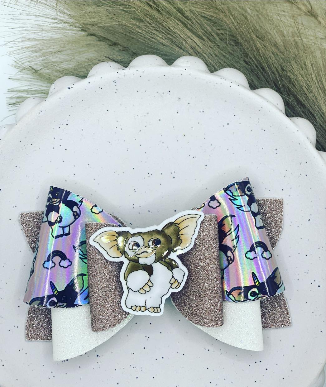 Gizmo 'Pebbles Planar Bow'
