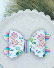 Load image into Gallery viewer, Zaylee Bows
