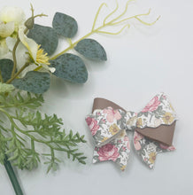 Load image into Gallery viewer, Amy Bows
