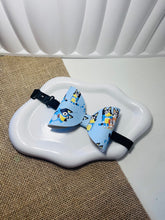 Load image into Gallery viewer, Huxleys Bow ties
