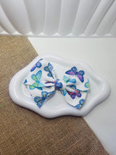Load image into Gallery viewer, Anastasia Bows (Patterned)
