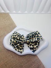 Load image into Gallery viewer, Anastasia Bows (Patterned)
