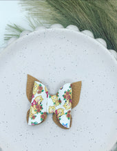 Load image into Gallery viewer, Khia Bows
