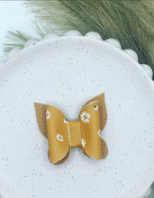 Load image into Gallery viewer, Khia Bows
