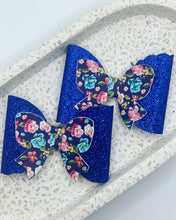 Load image into Gallery viewer, Oakley Piggies
