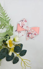 Load image into Gallery viewer, Amy Bows
