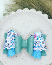 Load image into Gallery viewer, Pebbles Bow
