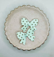 Load image into Gallery viewer, Kaydence Pigtails
