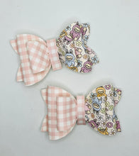 Load image into Gallery viewer, Ava Bow
