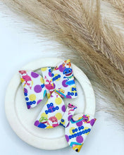 Load image into Gallery viewer, Medium Piggy Tails
