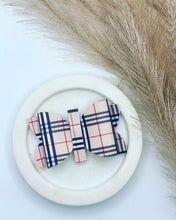 Load image into Gallery viewer, Penelope Bows
