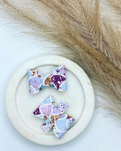 Load image into Gallery viewer, Small Piggy Tails
