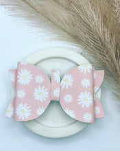 Load image into Gallery viewer, Blossom Bows
