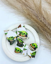 Load image into Gallery viewer, Medium Piggy Tails
