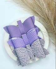 Load image into Gallery viewer, Penelope Bows
