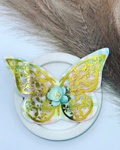 Load image into Gallery viewer, Meave Butterfly Bow
