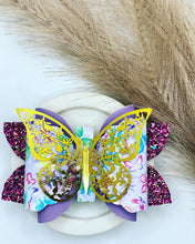 Load image into Gallery viewer, Maple Butterfly Bows
