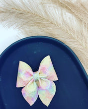 Load image into Gallery viewer, Petite Sailor Bows
