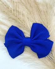 Load image into Gallery viewer, Anastasia Bows
