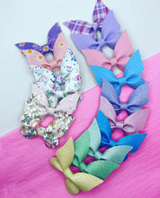 Load image into Gallery viewer, Butterfly Kisses
