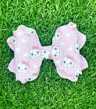 Load image into Gallery viewer, Amiyah Bows
