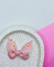 Load image into Gallery viewer, Butterfly Kisses
