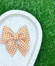 Load image into Gallery viewer, Petite Sailor Bows
