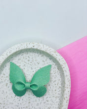 Load image into Gallery viewer, Butterfly Kisses
