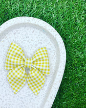 Load image into Gallery viewer, Petite Sailor Bows
